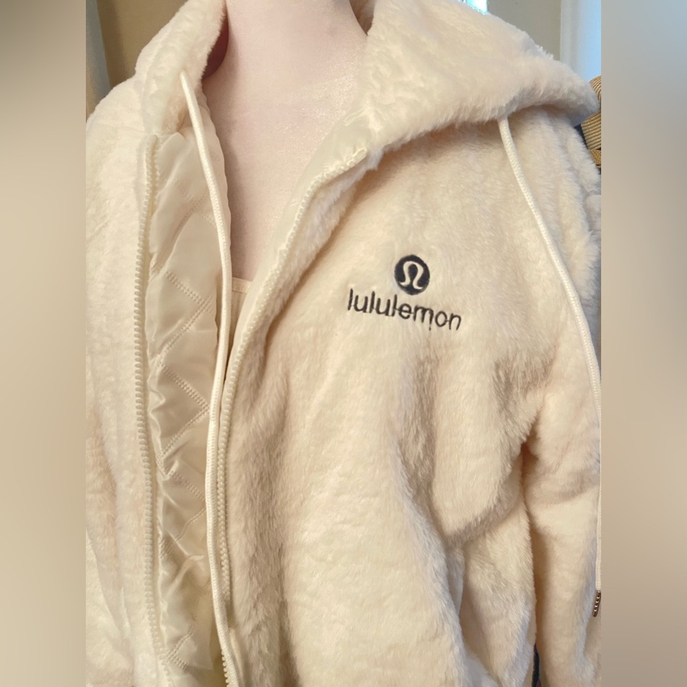 Winter jacket - Picture 3 of 4